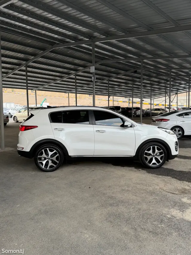 Kia Sportage 2015 · 2.0 AT