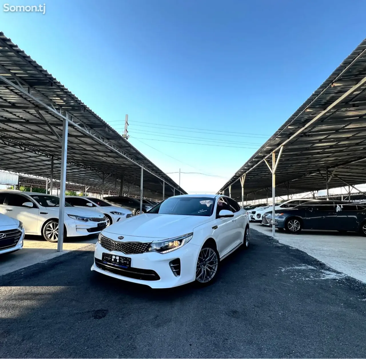 Kia K5 2015 · 2.0 AT