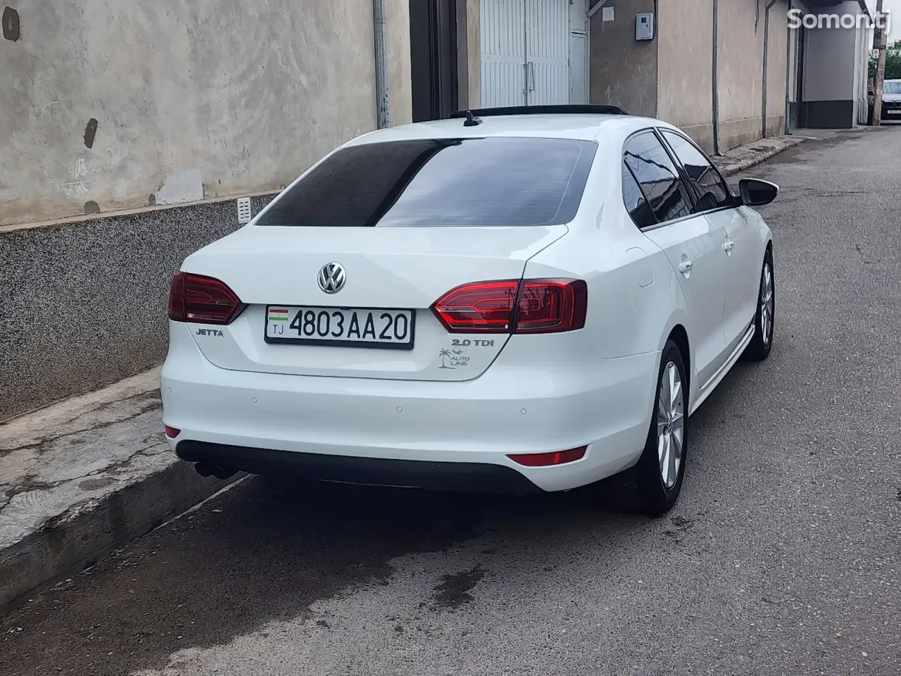 Volkswagen Jetta 2014 · 2.0 AT