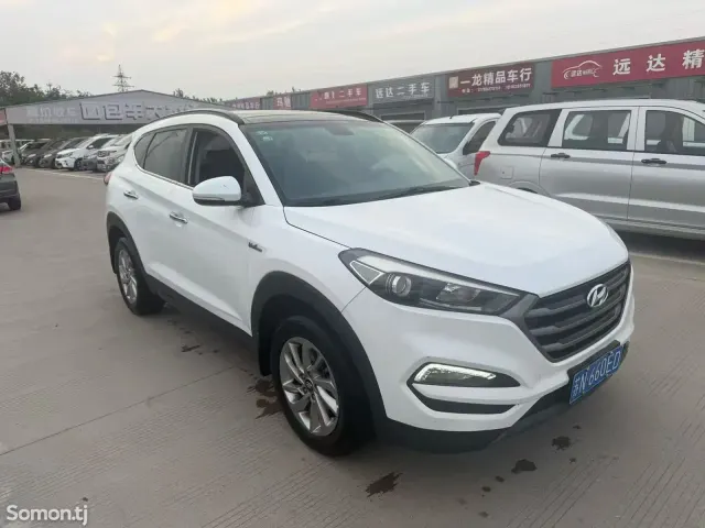 Hyundai Tucson 2016 · 1.6 AT