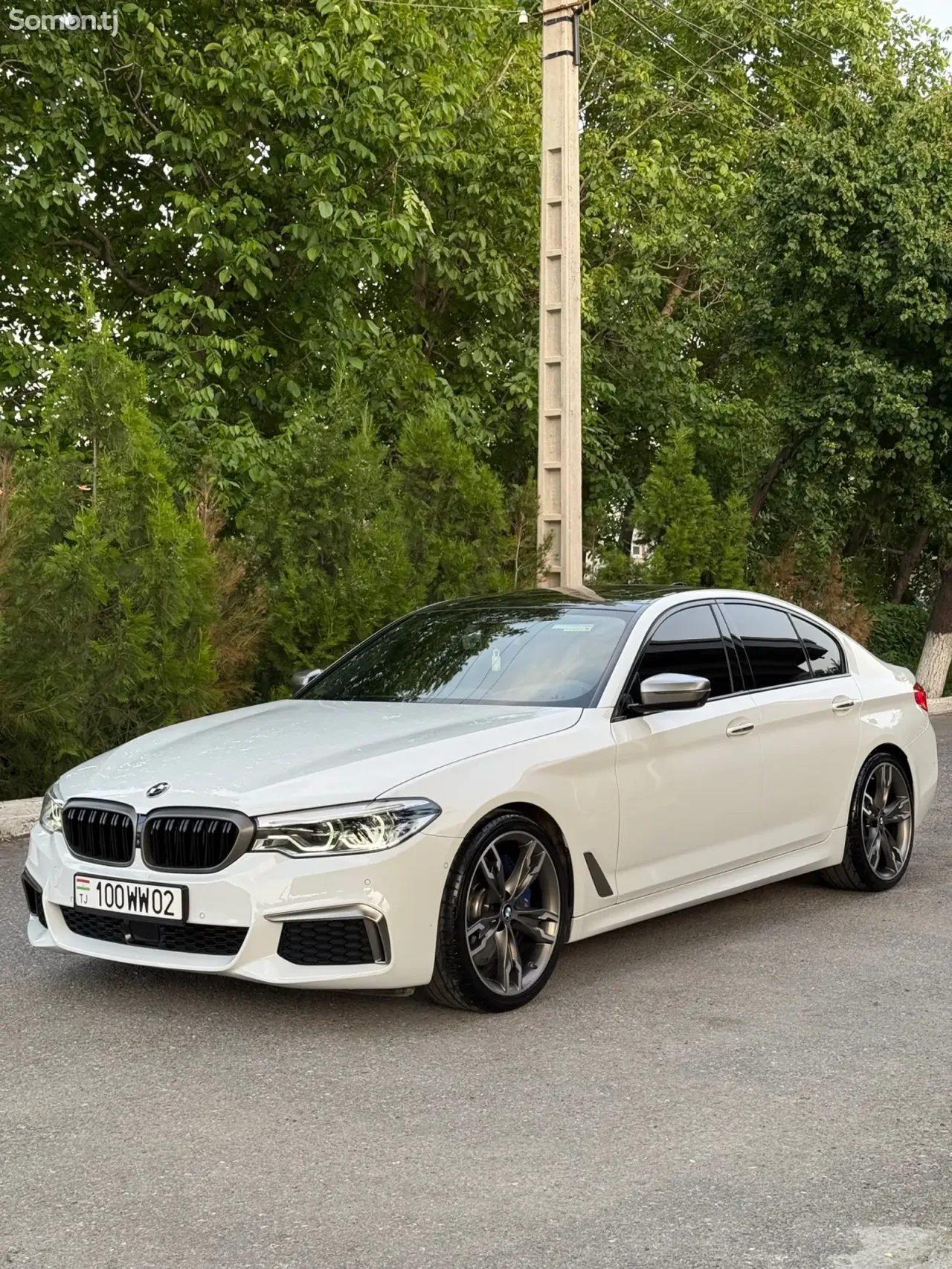 BMW 5 series 2017 · 5.0 AT