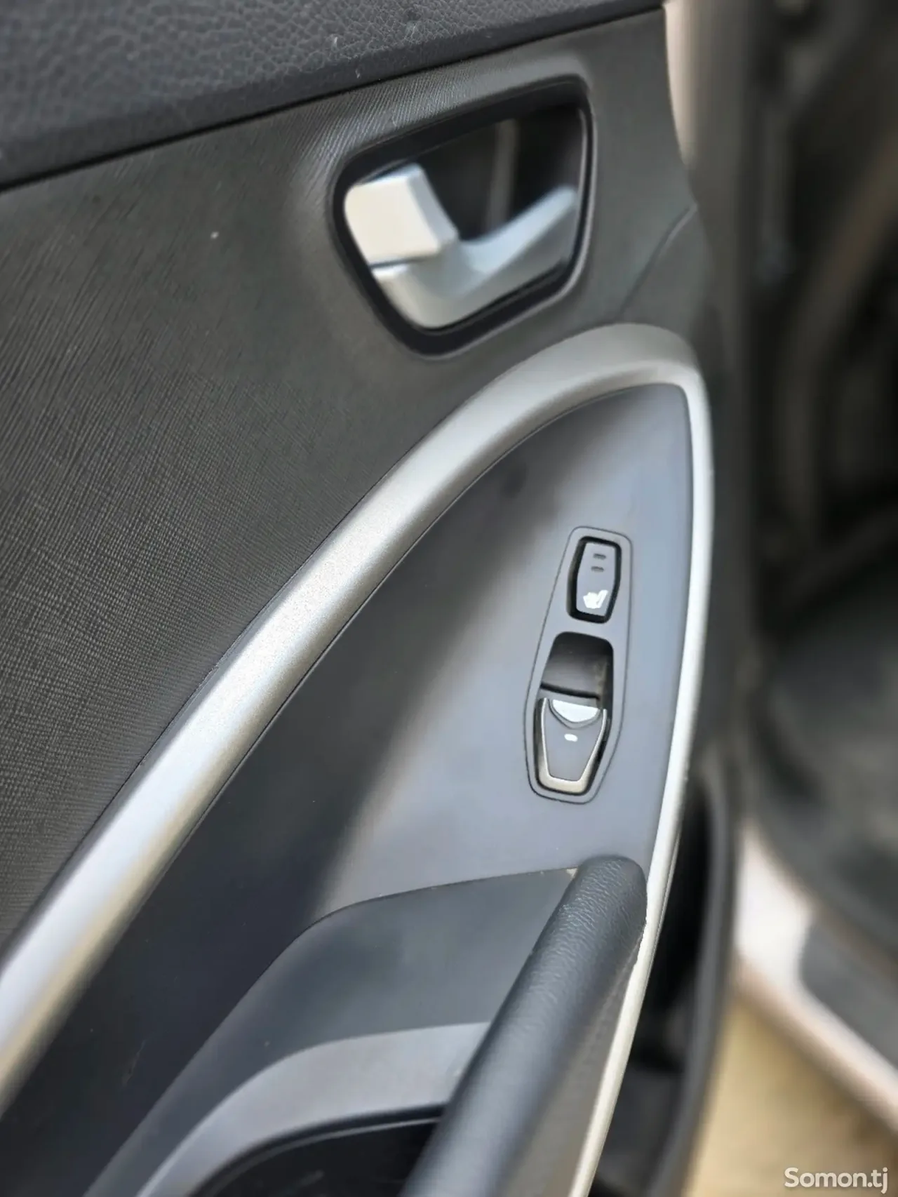 Hyundai Santa Fe 2016 · 2.0 AT