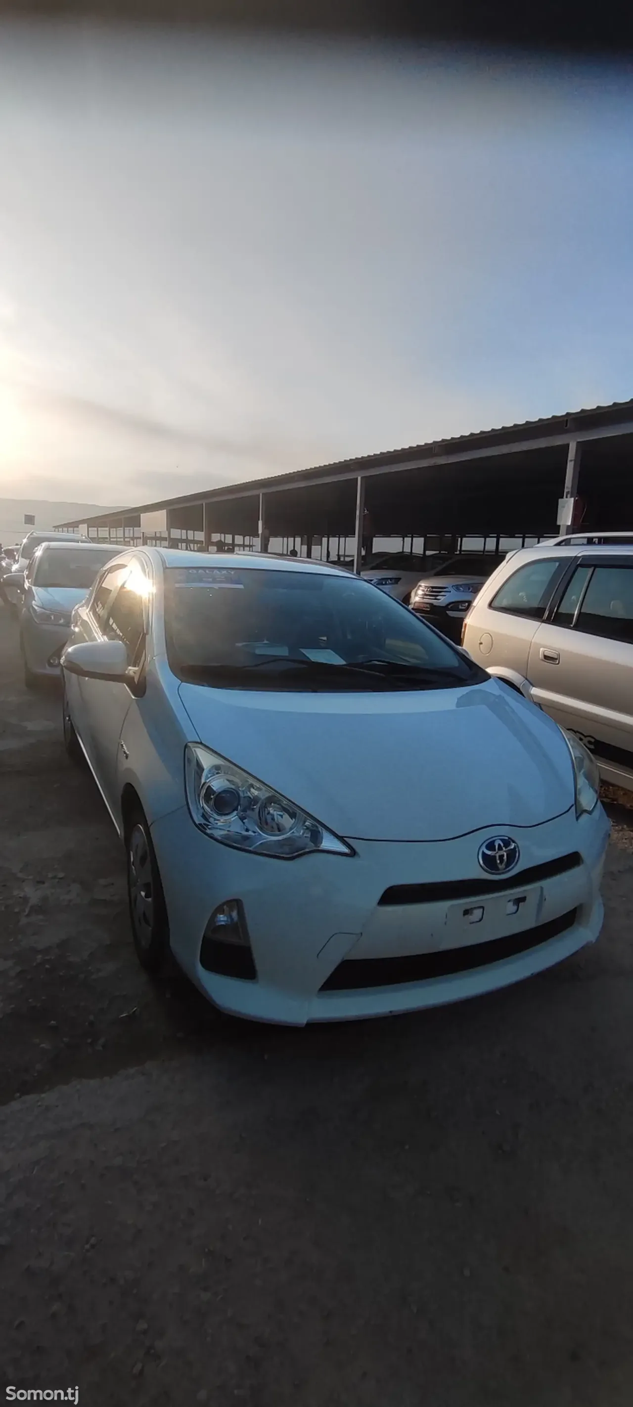 Toyota Aqua 2014 · 1.5 AT