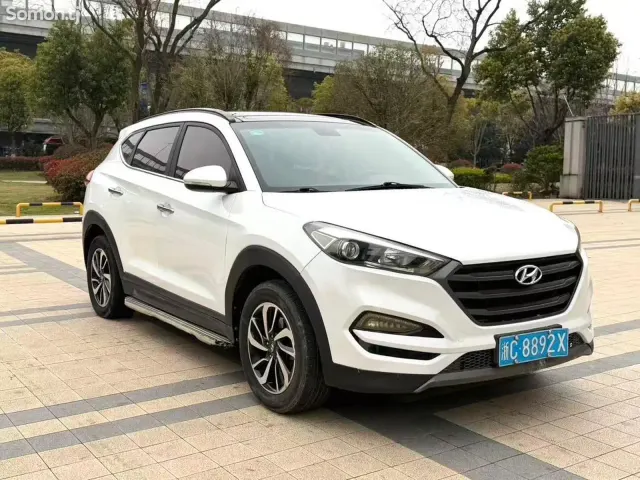 Hyundai Tucson 2016 · 1.6 AT