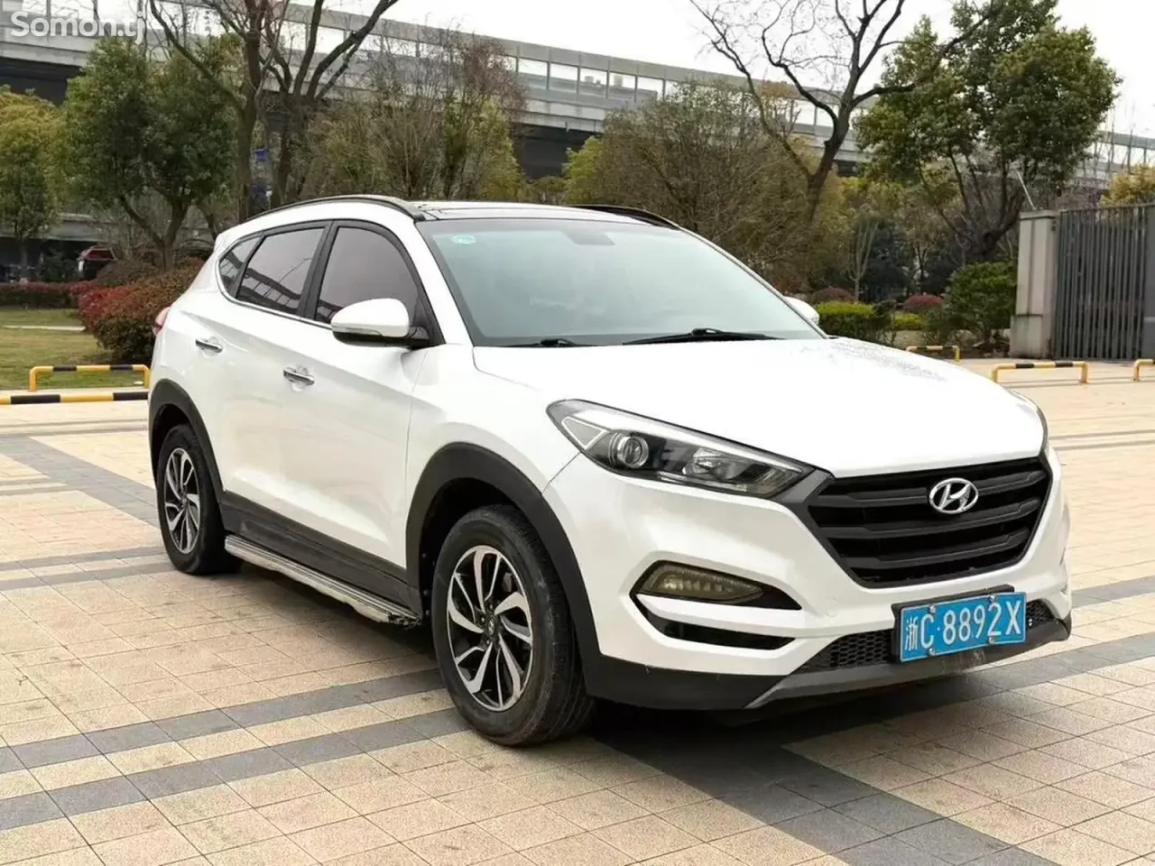 Hyundai Tucson 2016 · 1.6 AT