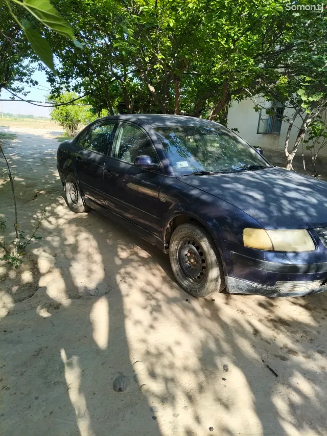Volkswagen Passat 1999 · 1.8 MT