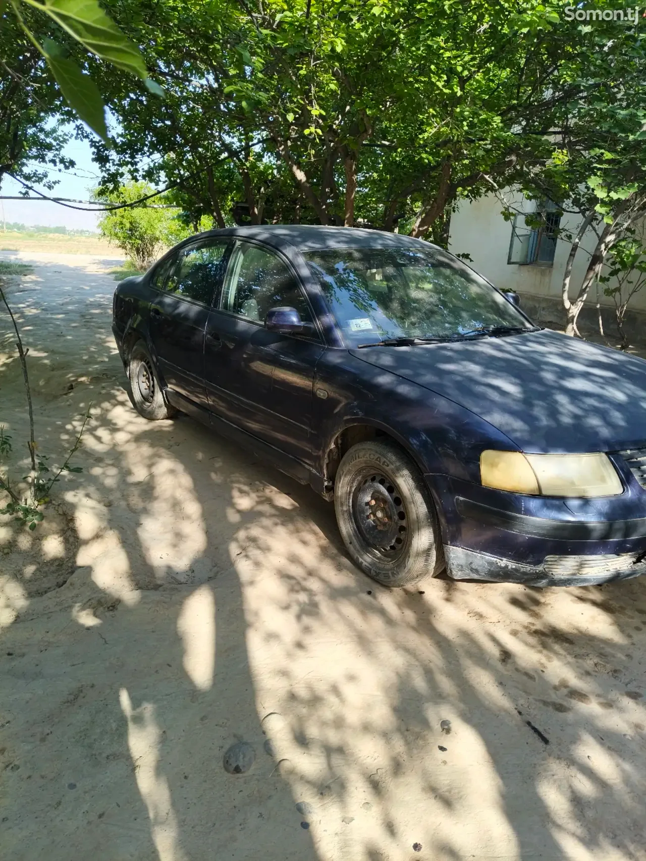 Volkswagen Passat 1999 · 1.8 MT