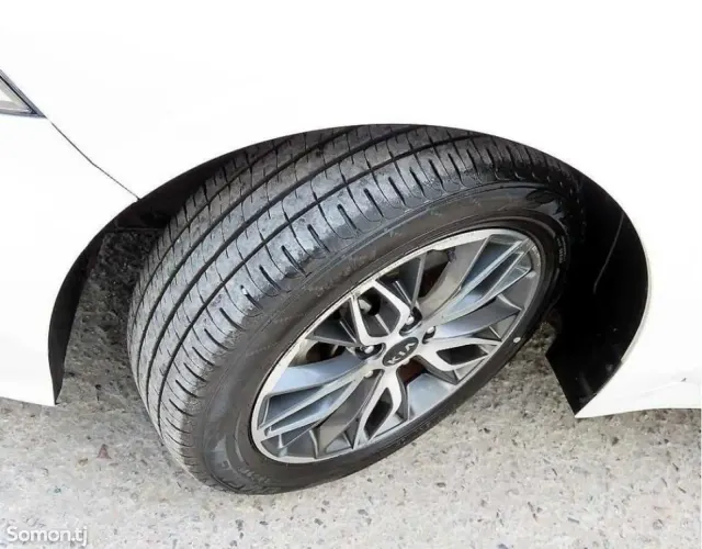 Kia K5 2020 · 2.0 AT