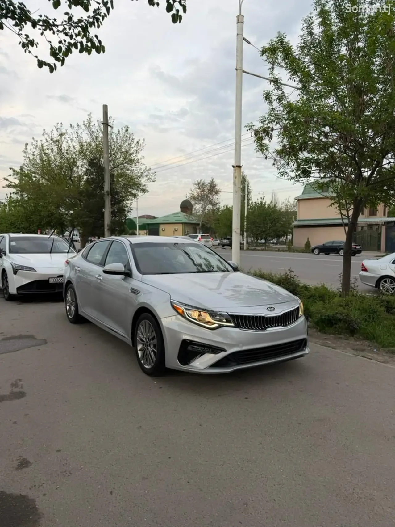 Kia K5 2019 · 2.4 AT