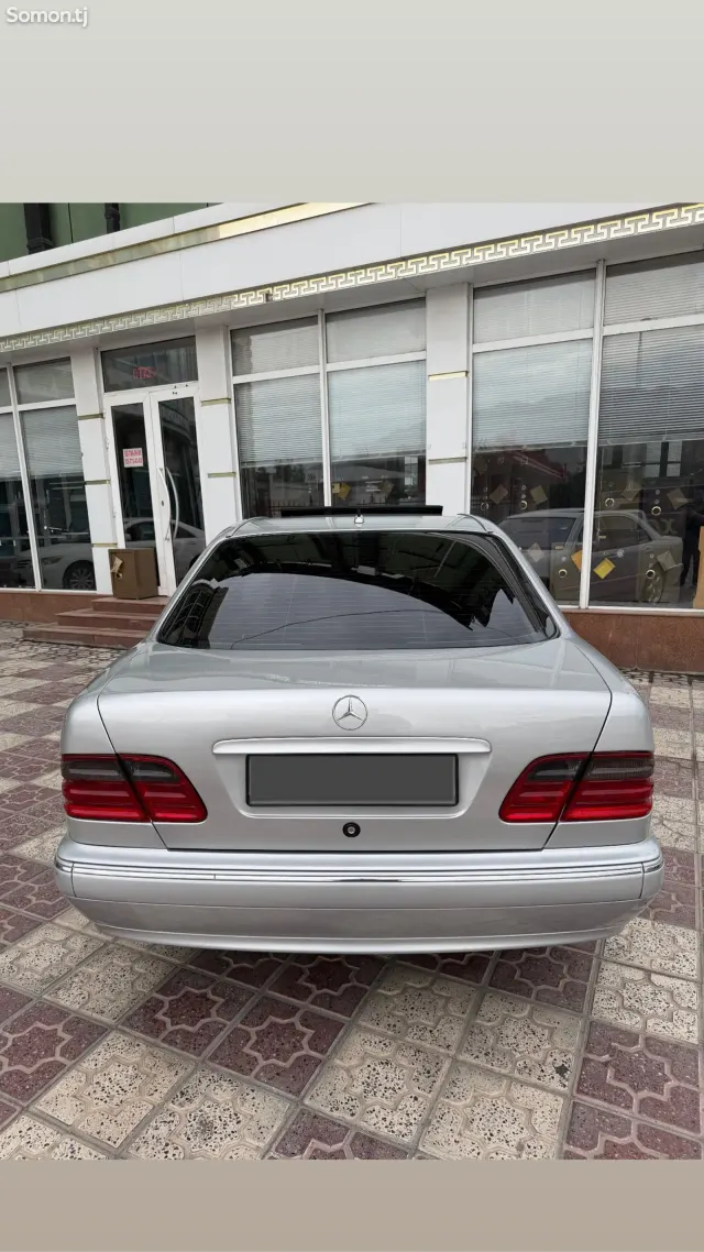 Mercedes-Benz E class 2001 · 2.4 AT