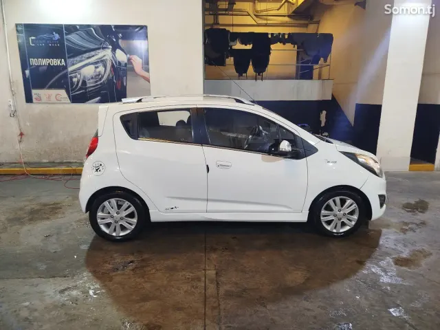 Chevrolet Spark 2014 · 1.3 AT
