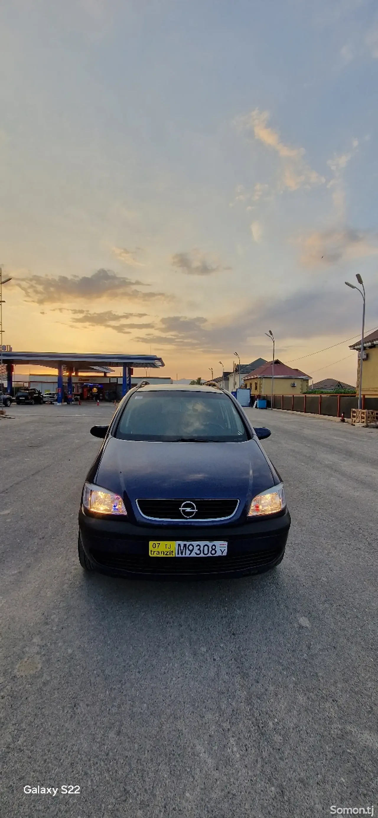 Opel Zafira 2000 · 1.6 MT