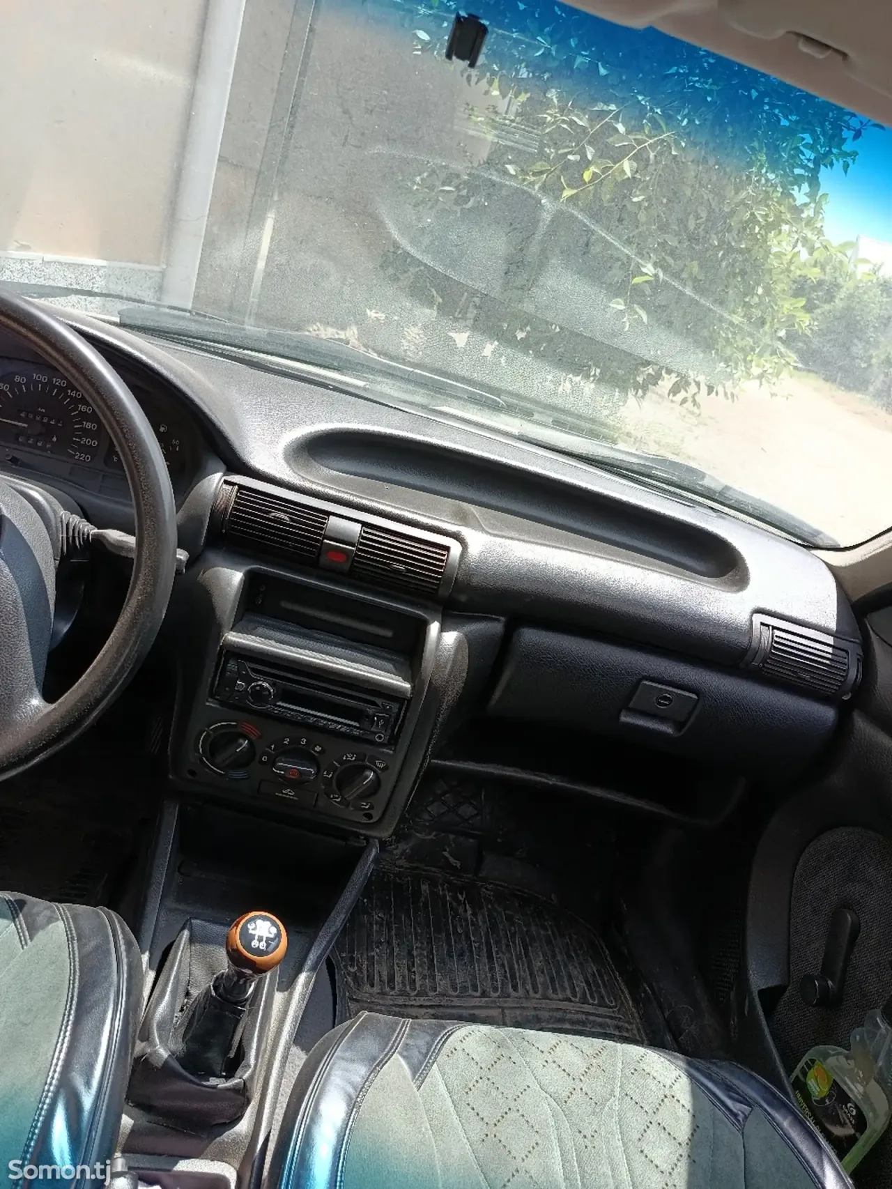 Opel Astra F 1993 · 1.6 MT