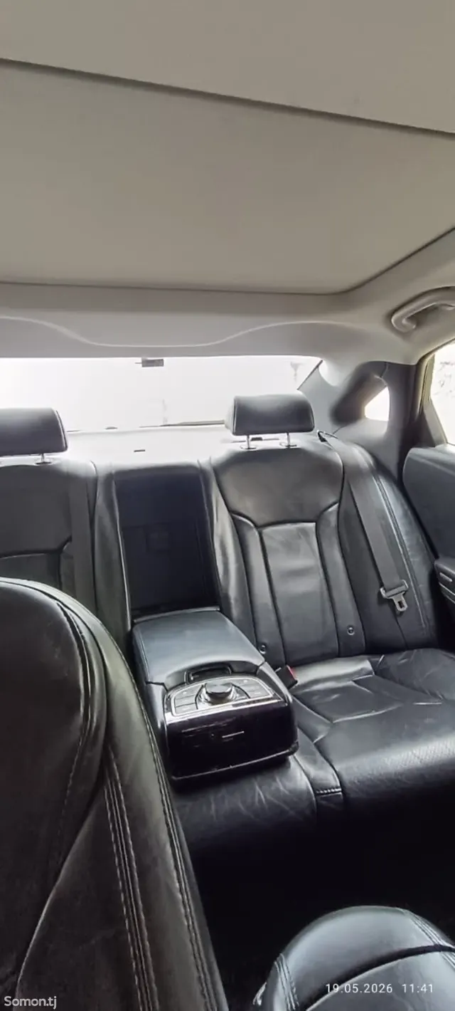 Hyundai Grandeur 2011 · 2.4 AT