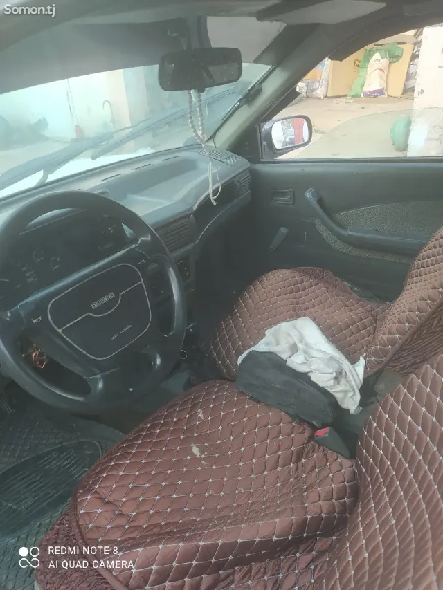 Daewoo Nexia 1995 · 1.6 MT