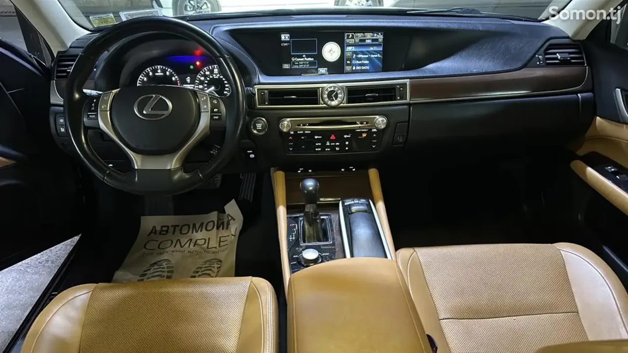 Lexus GS series 2014 · 3.5 AT