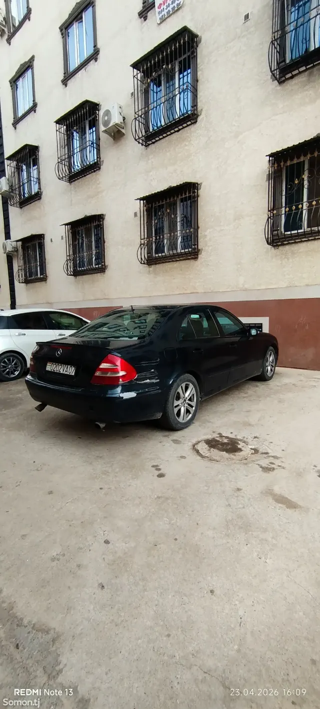 Mercedes-Benz E class 2003 · 2.4 AT