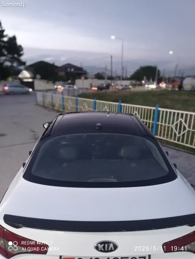 Kia K5 2013 · 2.0 AT