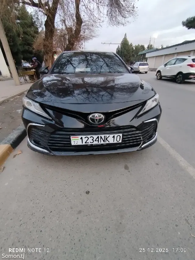 Toyota Camry 2019 · 2.5 AT