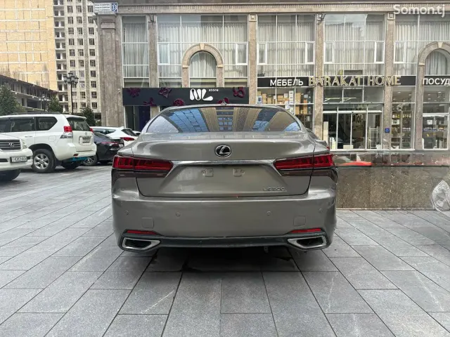Lexus LS series 2021 · 3.5 AT