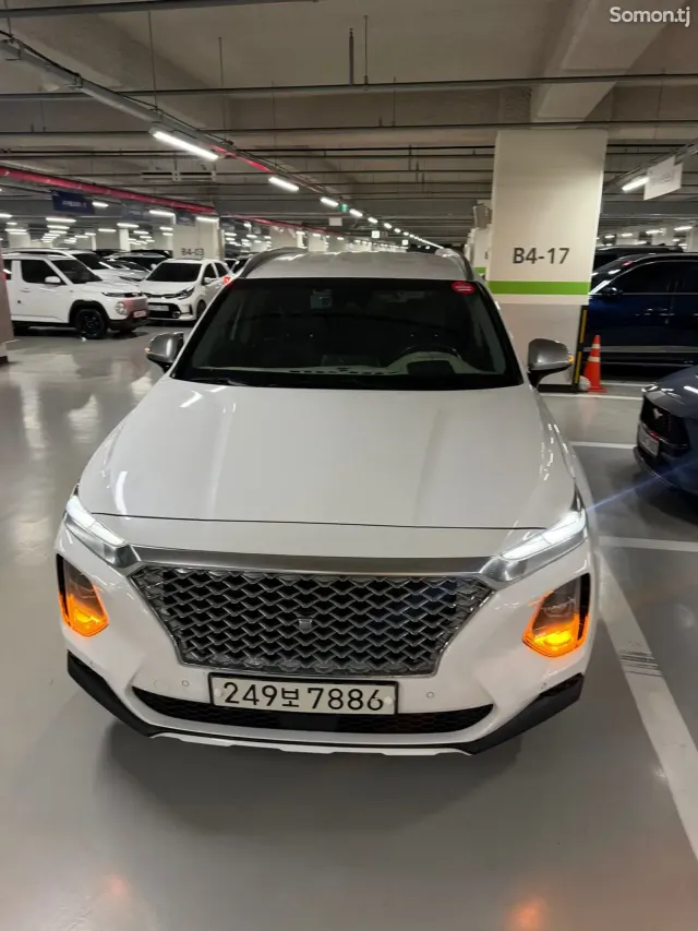 Hyundai Santa Fe 2018 · 2.2 AT