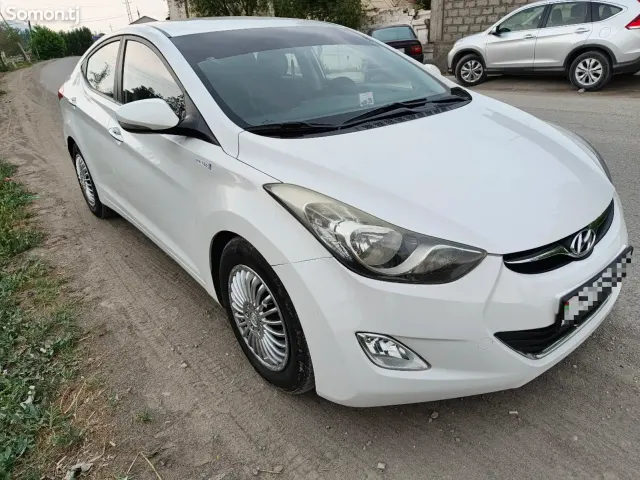 Hyundai Avante 2011 · 1.6 AT