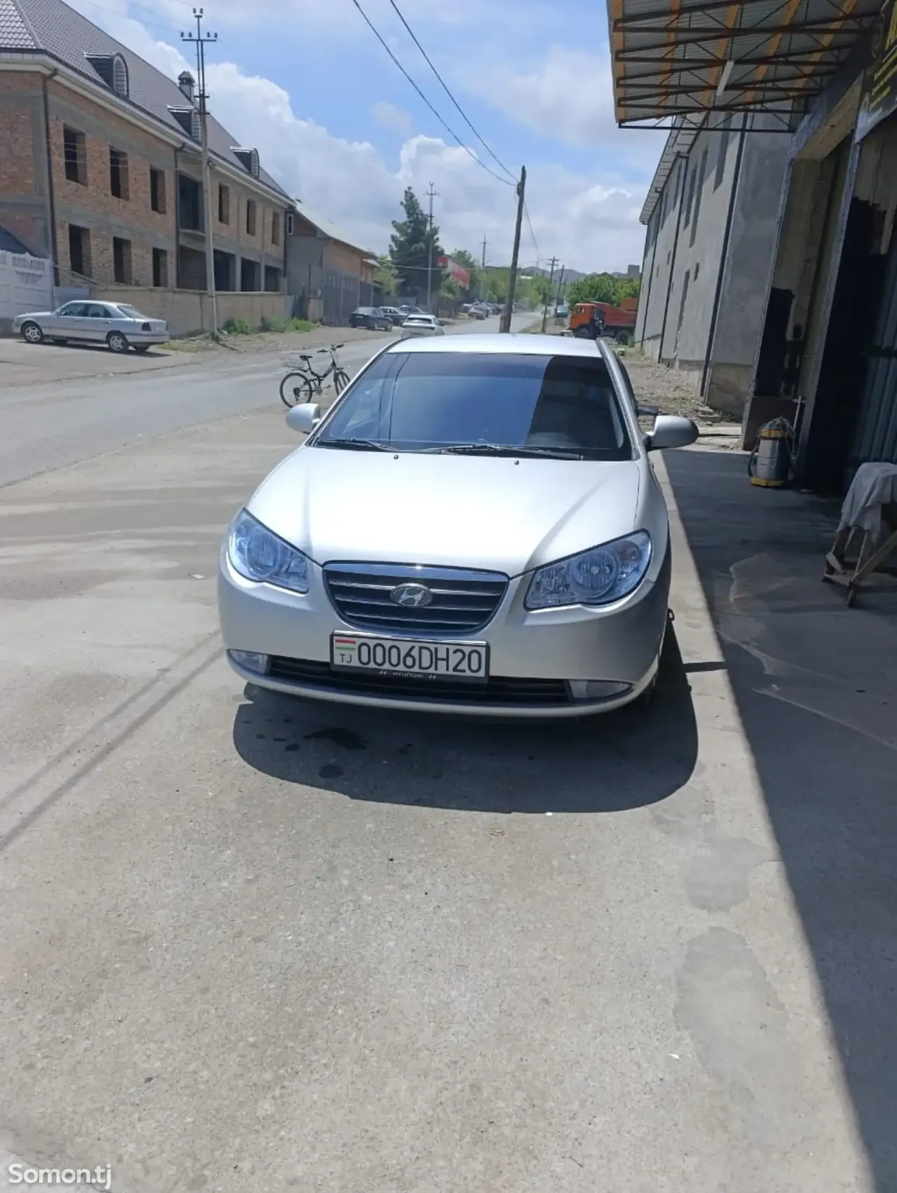 Hyundai Avante 2008 · 1.6 AT