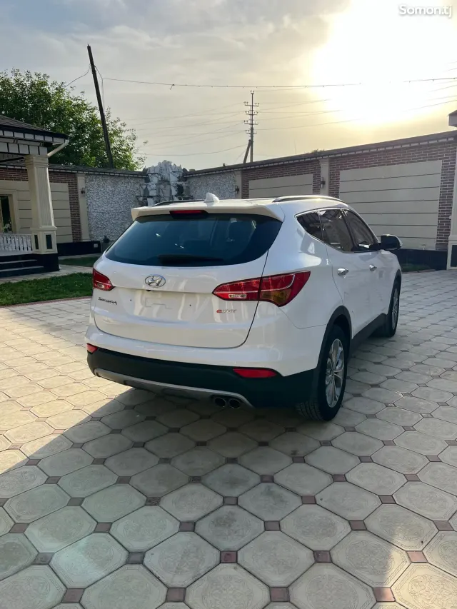 Hyundai Santa Fe 2014 · 2.0 AT