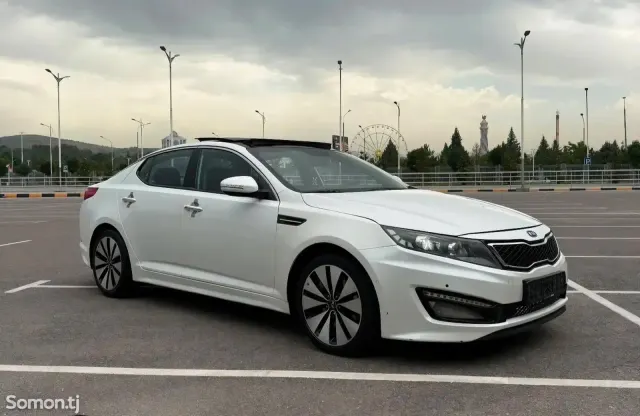 Kia K5 2013 · 2.0 AT
