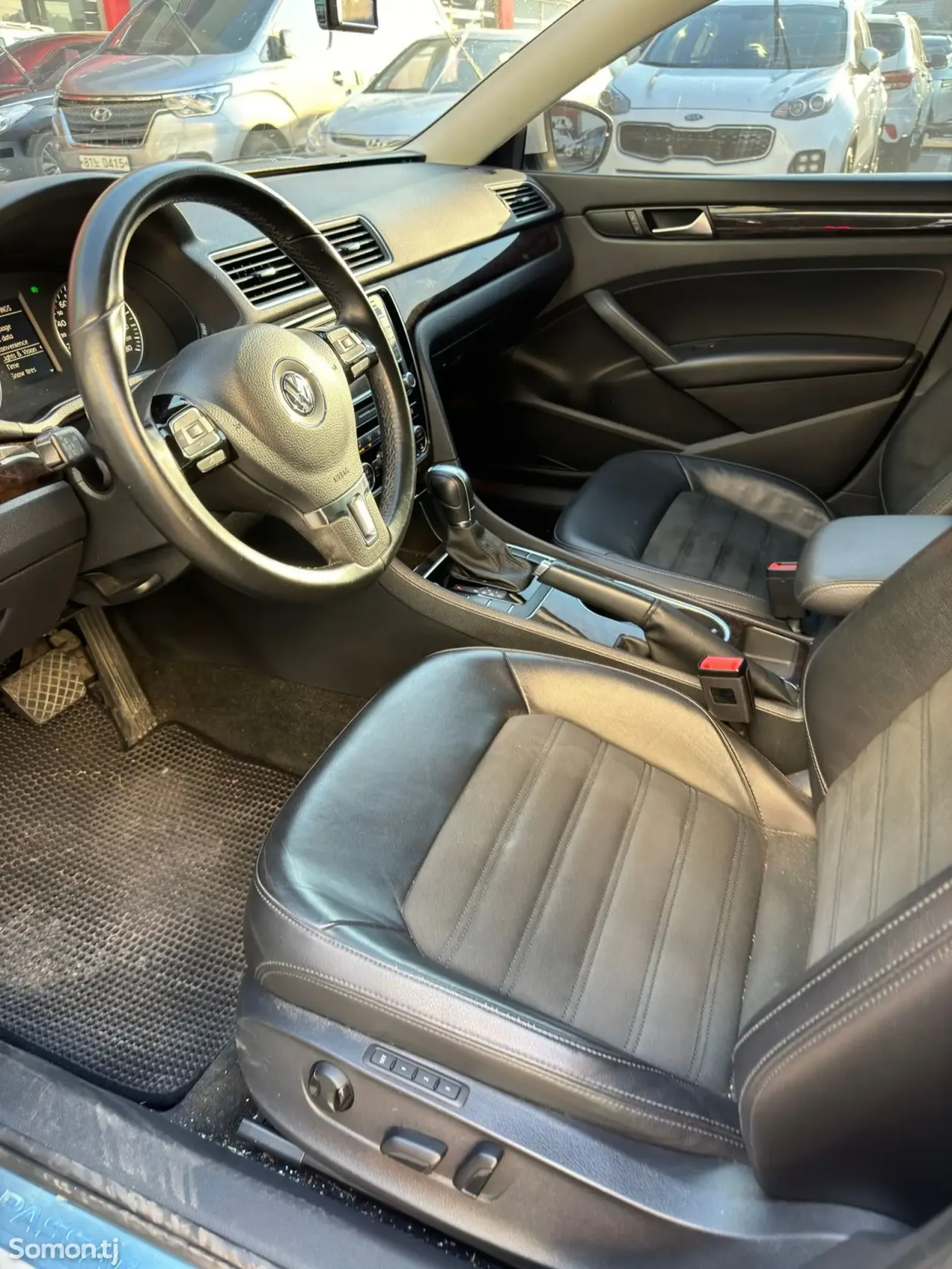 Volkswagen Passat 2014 · 2.0 AT