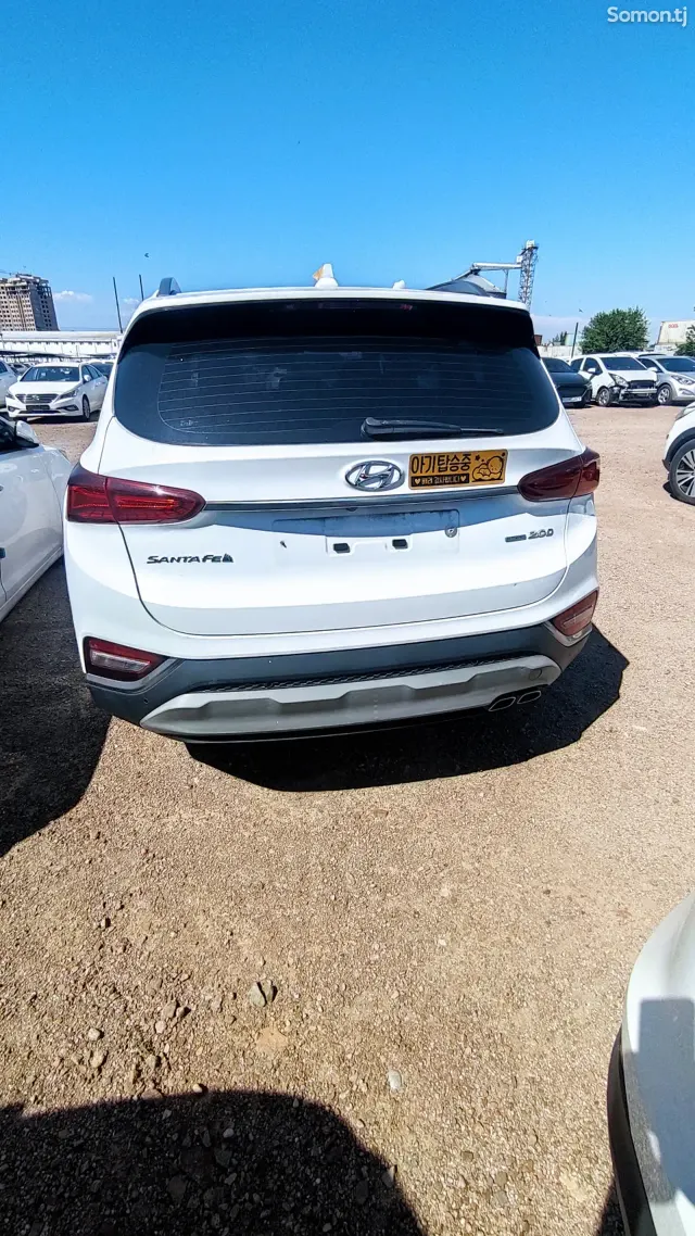 Hyundai Santa Fe 2018 · 2.0 AT