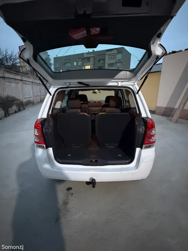 Opel Zafira 2014 · 1.8 MT