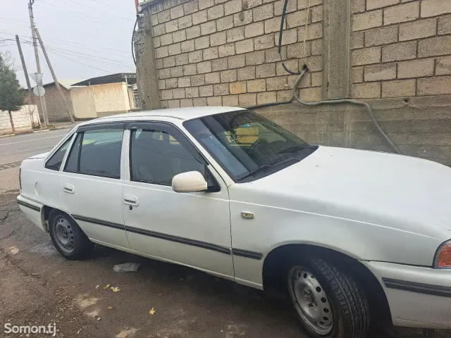 Daewoo Nexia 1996 · 1.5 MT
