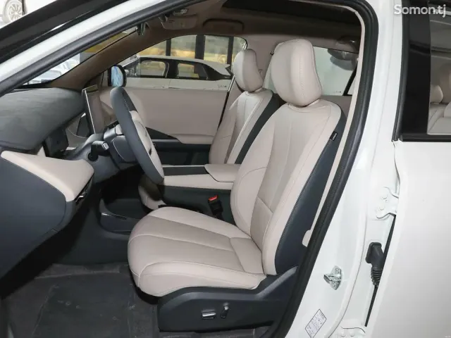 Dongfeng L7 2025 · AT