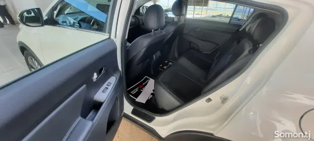 Kia Sportage 2015 · 2.0 AT