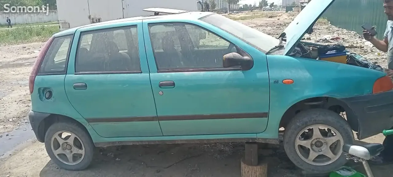 Fiat Punto 1995 · 1.3 MT