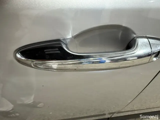 Toyota RAV 4 2016 · 2.5 AT