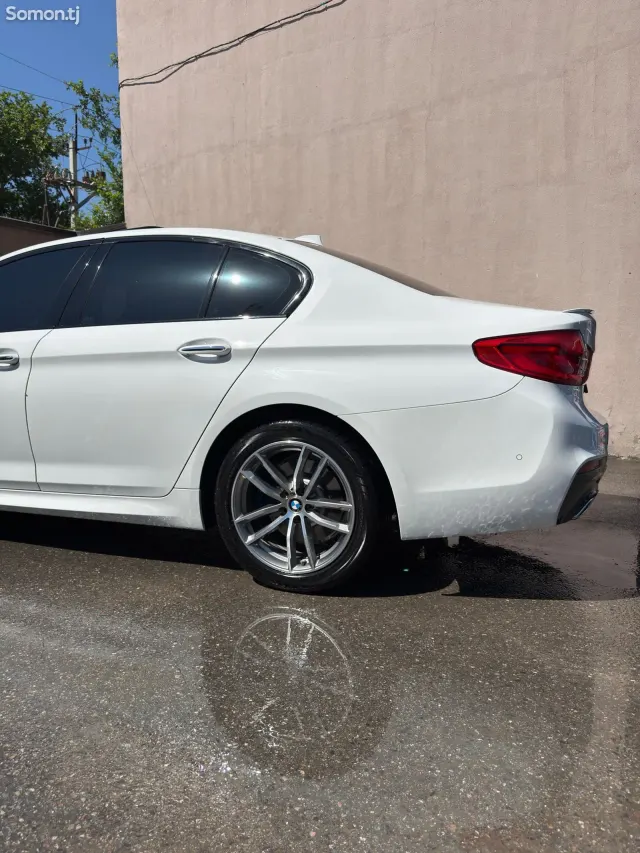 BMW 5 series 2017 · 2.0 AT