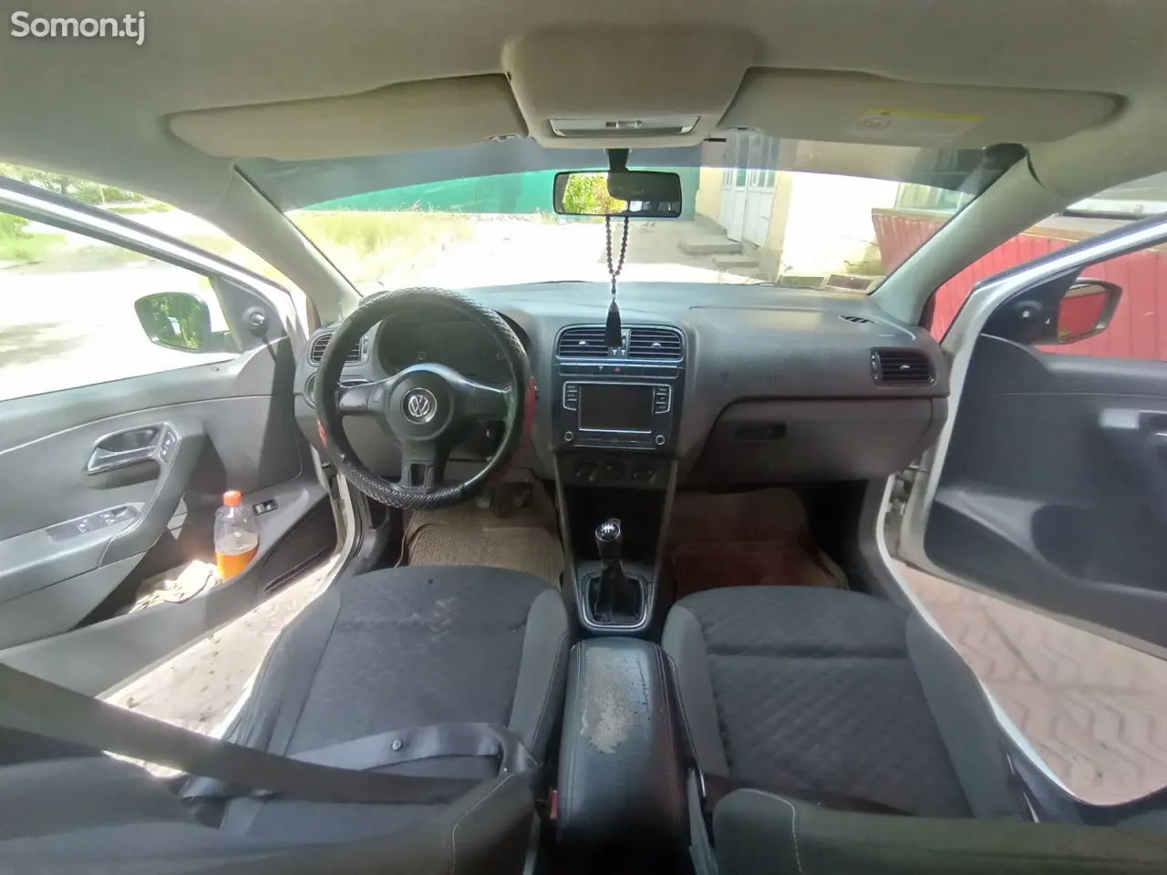 Volkswagen Polo 2014 · 1.6 MT