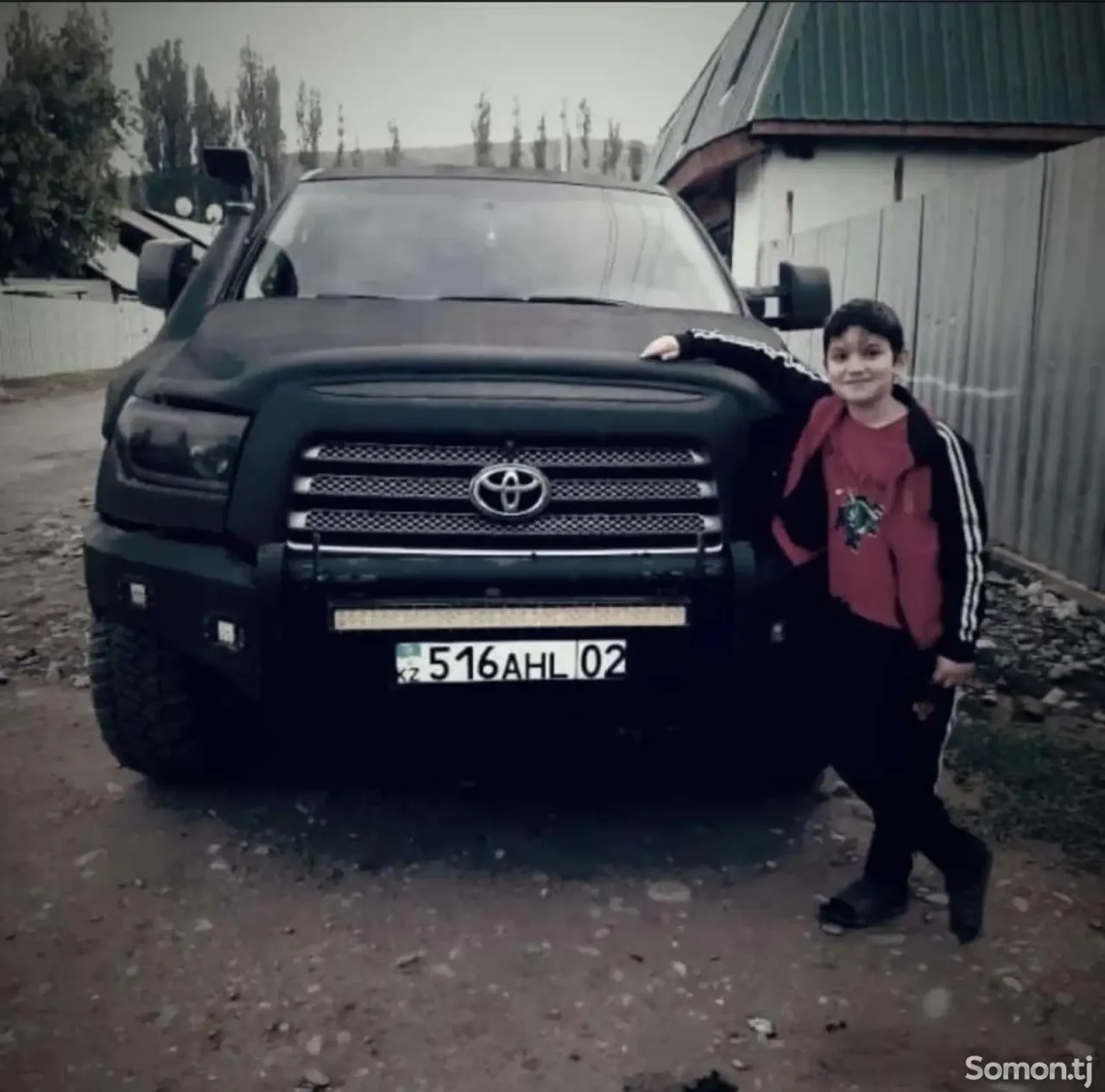 Toyota Tundra 2008 · 5.7 AT