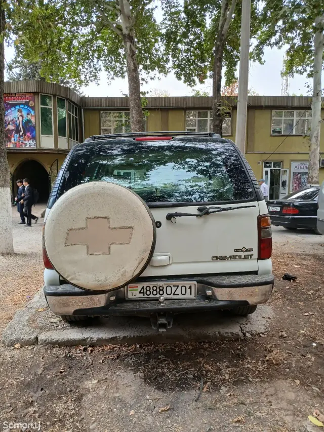 Chevrolet Tahoe 2004 · 5.3 AT