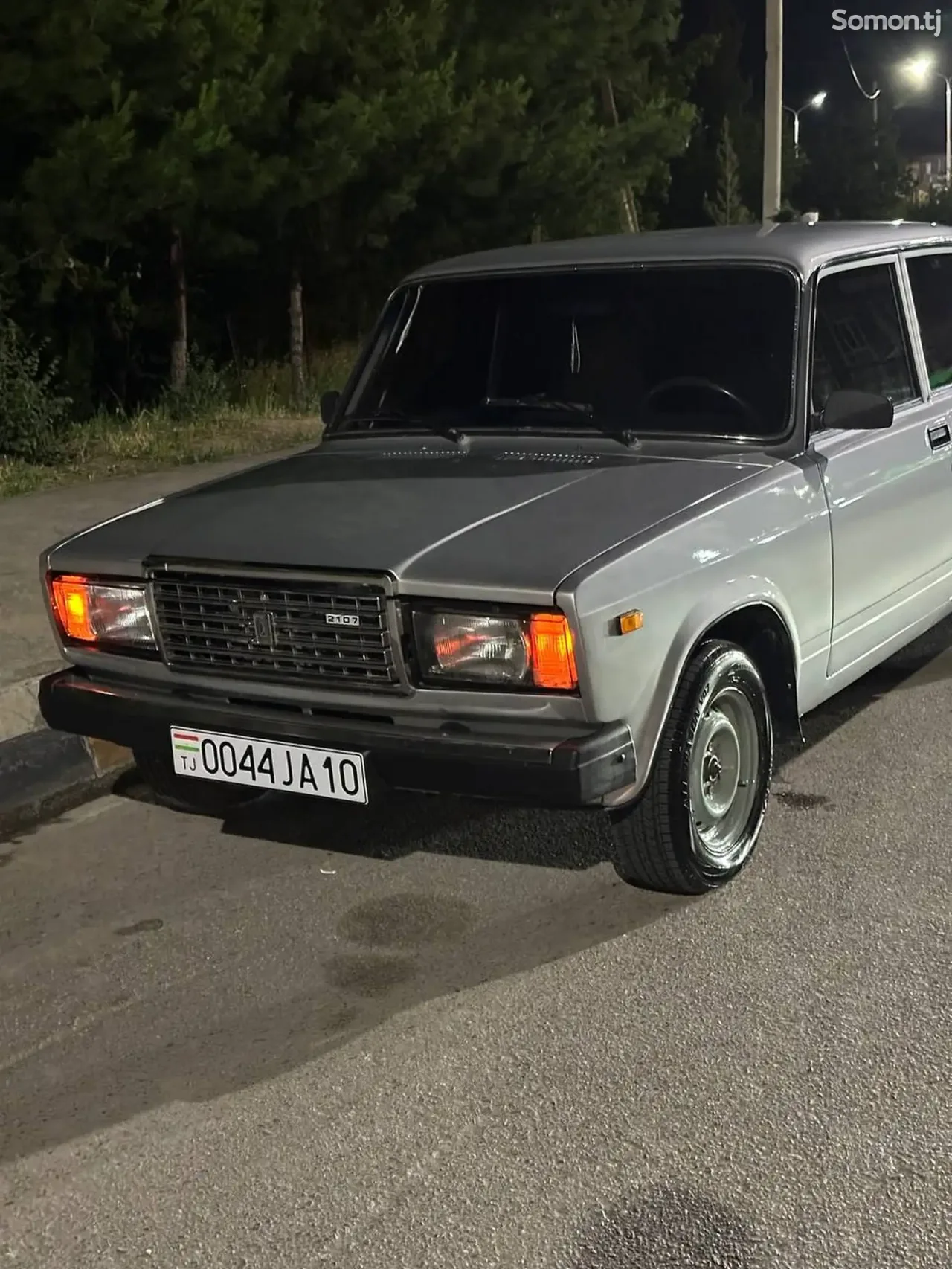 Lada (ВАЗ) 2107 2011 · 1.6 MT