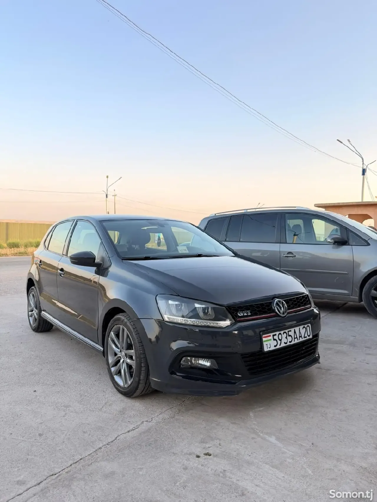 Volkswagen Polo 2015 · 1.4 AT
