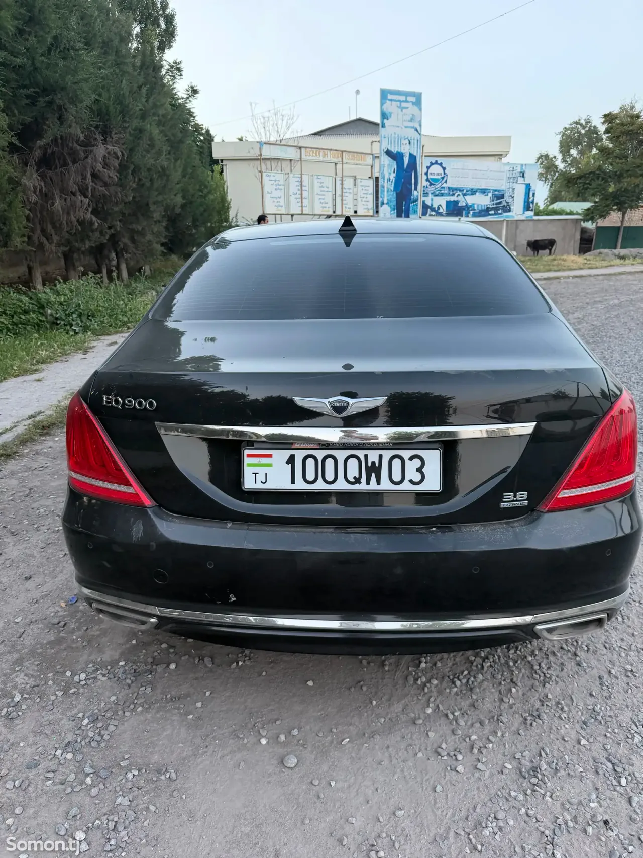 Hyundai Genesis 2018 · 3.8 AT