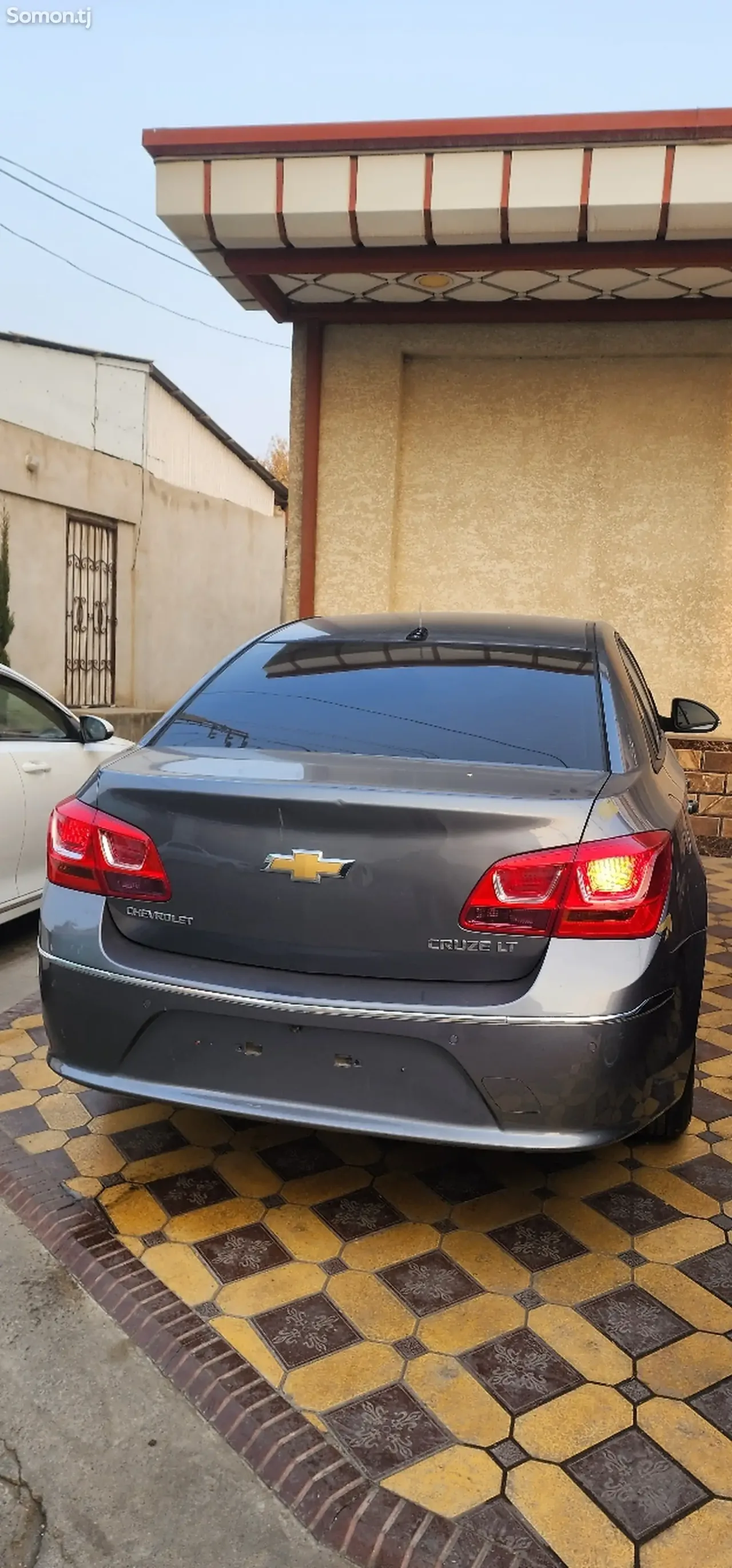 Chevrolet Cruze 2015 · 1.8 AT