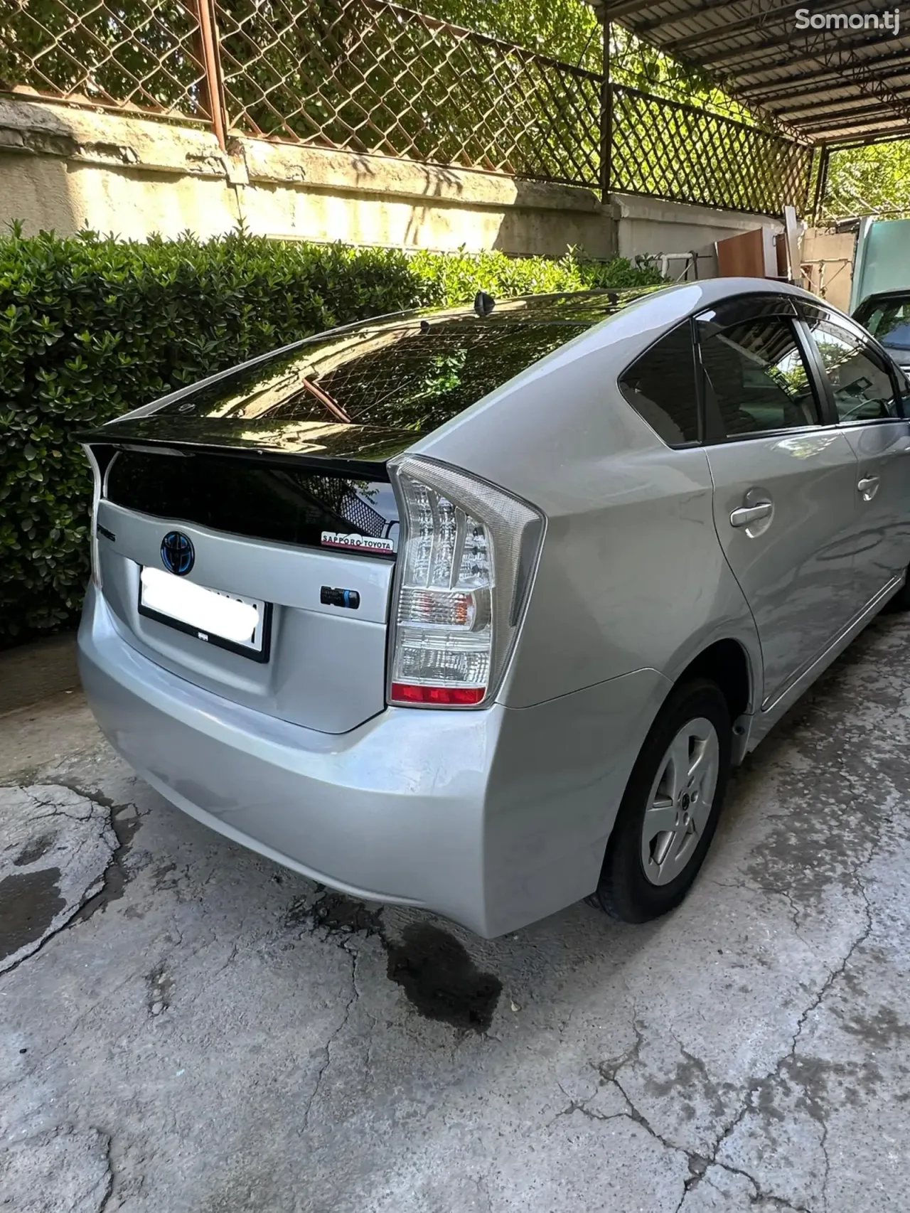 Toyota Prius 2010 · 1.8 AT
