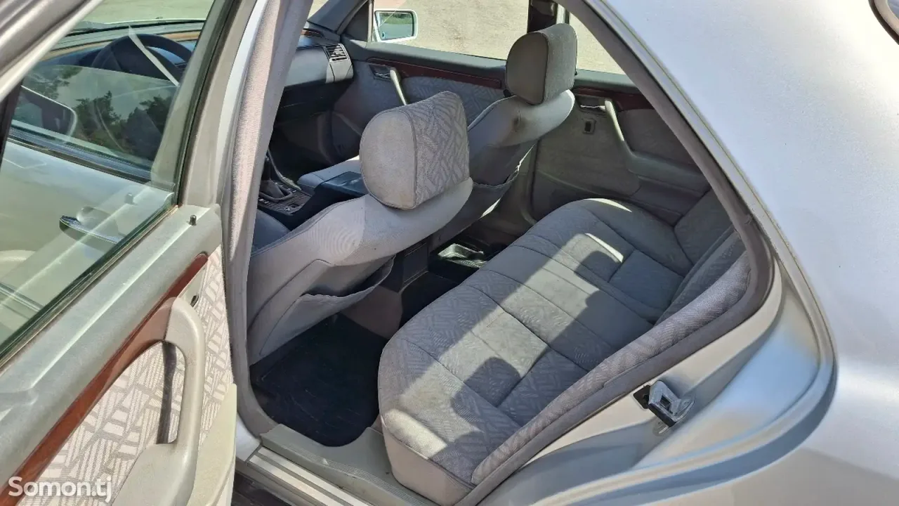 Mercedes-Benz C class 1995 · 1.8 MT