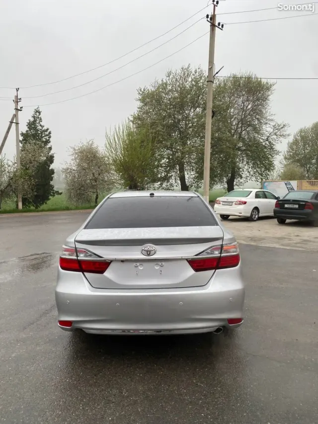 Toyota Camry 2017 · 2.5 AT