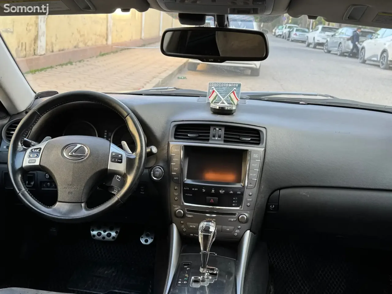 Lexus IS series 2010 · 2.5 AT