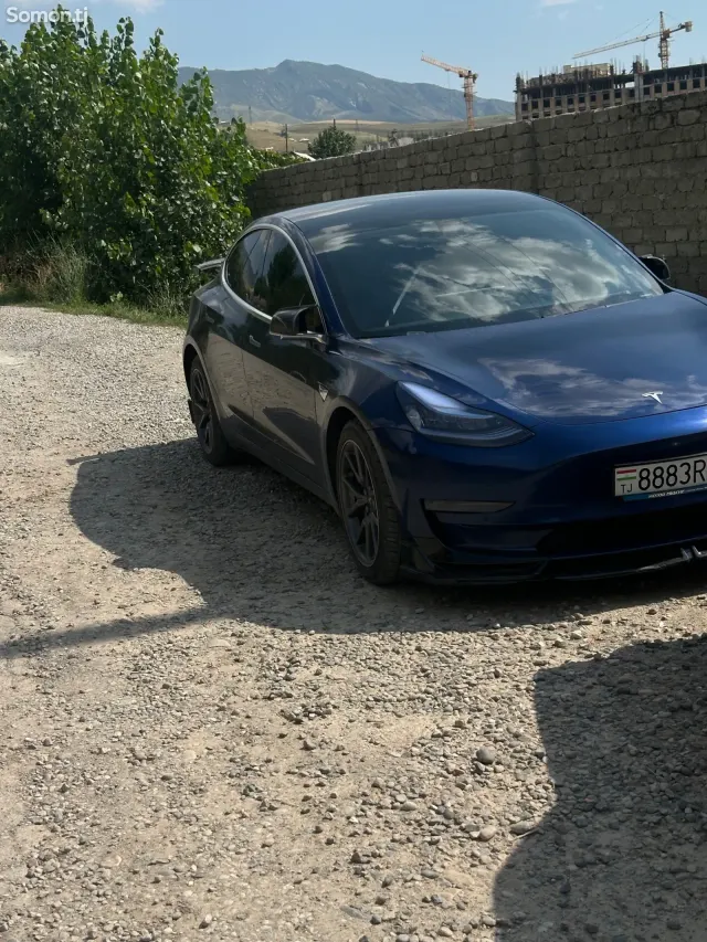 Tesla Model 3 2020 · 6.3 AT